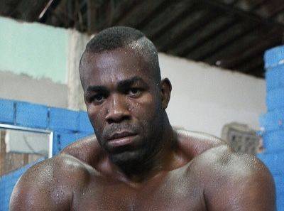 Lutador feirense de MMA, Mondragon desaparece em rio no Amazonas