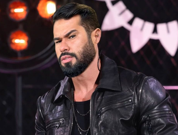 Cantor morre após colisão de moto no bairro Papagaio em Feira de Santana