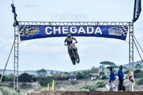 Mais de 50 atletas participam de GP de bicicross em Feira de Santana