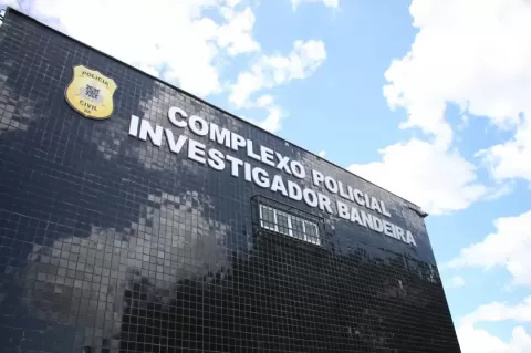 Funcionário de loja é preso em flagrante após furto de peças em Feira de Santana