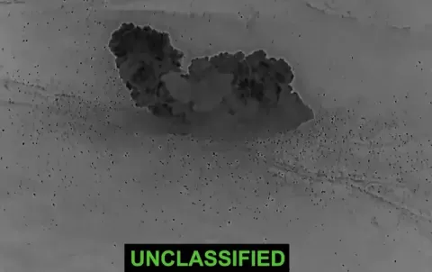 EUA lançam ataque aéreo contra alvos do Estado Islâmico na Síria