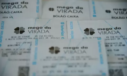 Prêmio da Mega da Virada alcança R$ 1 bilhão