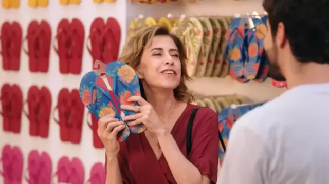 Após boicote de bolsonaristas, ações de dona da Havaianas cai 3%