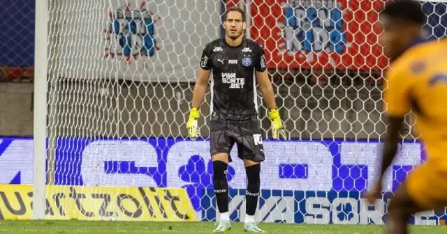 Bahia oficializa a compra do goleiro Ronaldo