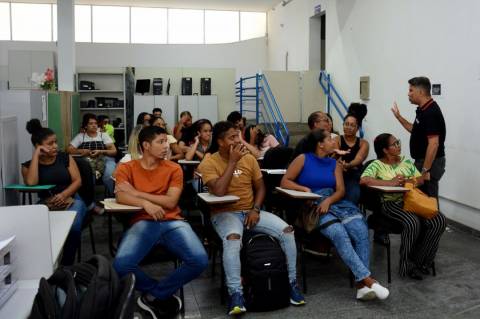 Casa do Trabalhador e Educa Cursos oferecem 321 vagas em cursos gratuitos de qualificação profissional