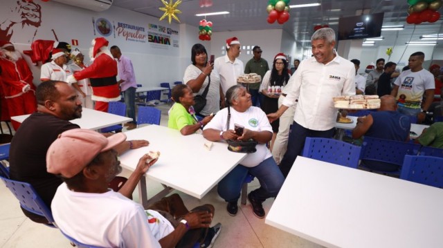 Governador participa do Natal Mais Social em Restaurante Popular de Salvador