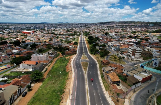 Jerônimo entrega obras de mobilidade no sudoeste baiano