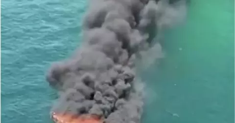 Lancha explode e deixa cinco feridos em Angra dos Reis, no Rio