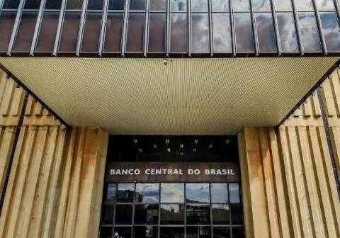 Banco Central avalia acionar STF para barrar acareação no caso Banco Master