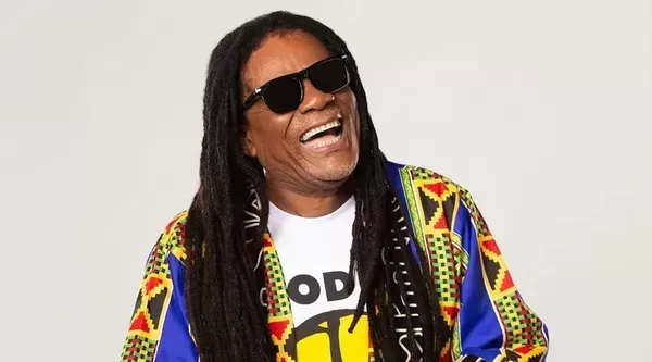 Vocalista do Olodum tem problema de saúde e é afastado dos ensaios de Verão