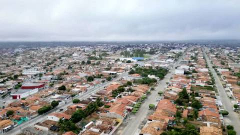 Lacen analisa bebida consumida em festa por grupo com suspeita de intoxicação por metanol