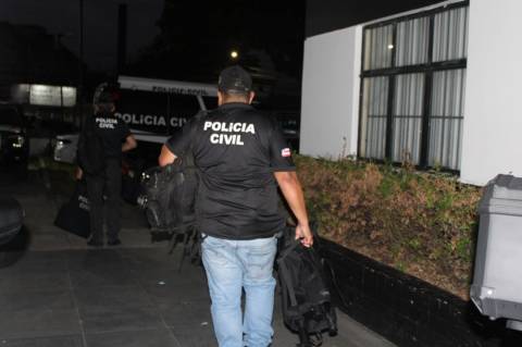 Dupla é presa suspeita de envolvimento em sequestro de adolescente em Feira de Santana