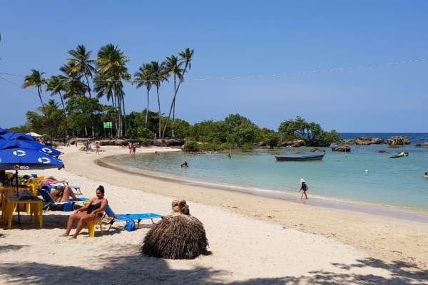 Prefeitura de MOrro do São Paulo impõe restrições a comércios em praia turística