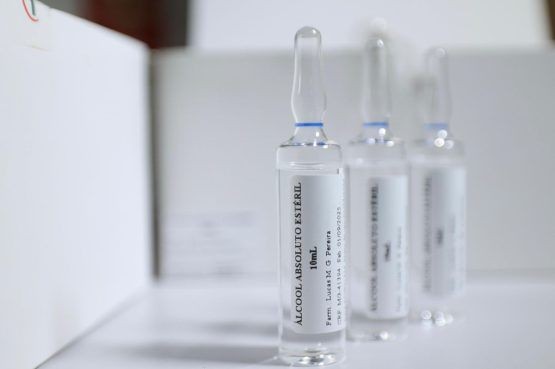 Bahia recebe 100 ampolas de antídoto contra intoxicação por metanol