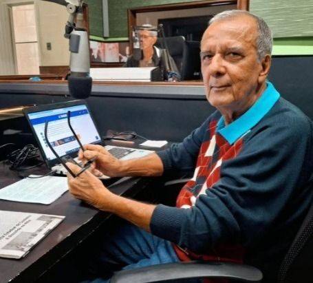 Referência do rádio de Feira de Santana, Itajaí Pedra Branca está em estado grave na UTI