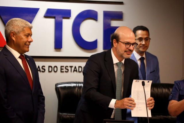 TCE-BA empossa nova Mesa Diretora para o biênio 2026/2027