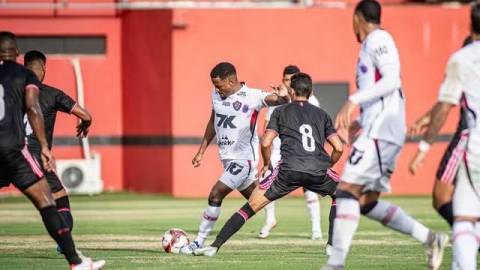 Vitória empata sem gols com Atlético-BA na abertura do Baiano