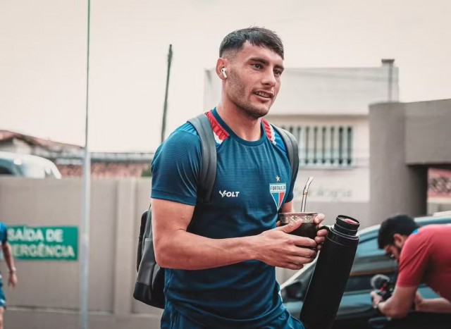 Emmanuel Martínez rescinde com o Fortaleza e fica livre para assinar com o Vitória