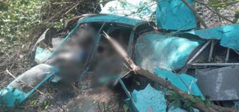 Helicóptero cai no Rio de Janeiro e deixa três mortos