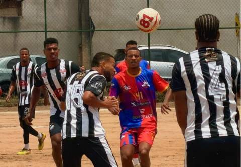 Campeonato da Arena T 10 começa com empate e derrota do atual campeão