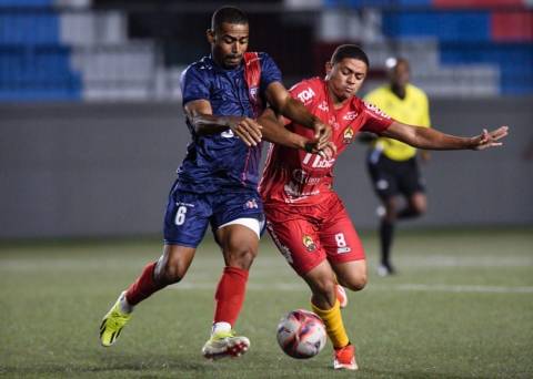 Bahia de Feira sofre gol no último lance e fica no empate com o Porto na Arena Cajueiro
