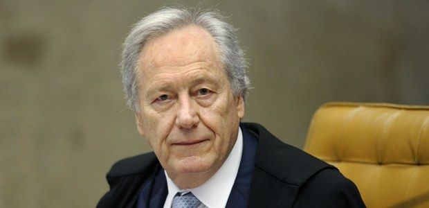 Master pagou por consultoria de escritório de Lewandowski quando ele era ministro da Justiça