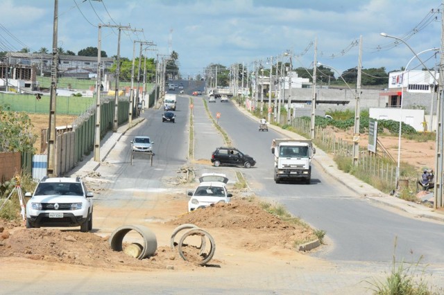 Prefeitura de Feira desapropria imóveis para alargar Rua Rubens Francisco Dias, no Papagaio