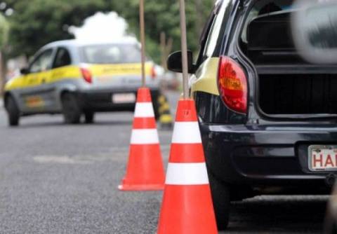 Provas práticas do Detran poderão ser feitas com carro automático a partir da próxima semana