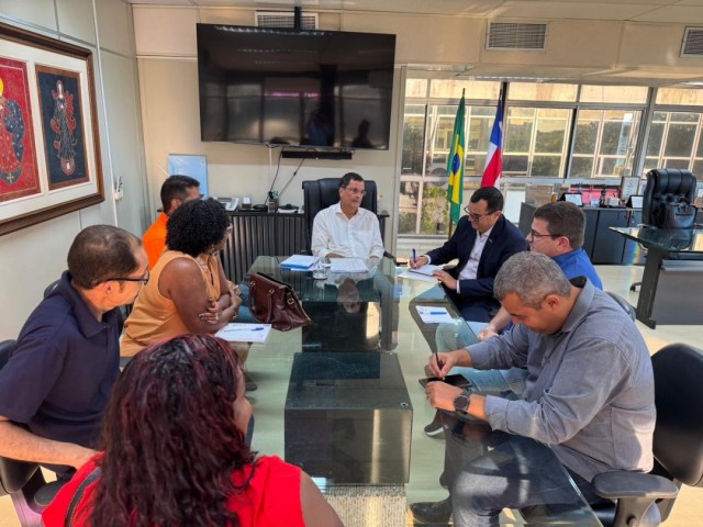 SDE debate fortalecimento do setor coureiro-calçadista de Ipirá