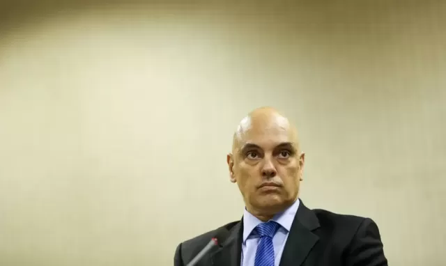 Moraes nega encontro com ex-presidente do BRB na casa de Vorcaro