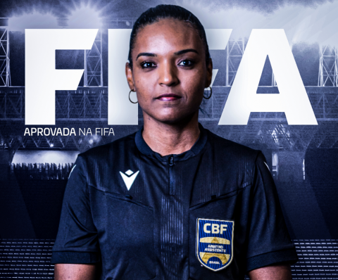Daniella Coutinho entra para a história como a primeira árbitra profissional de Feira de Santana