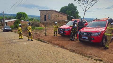 Explosão em fábrica clandestina de fogos deixa um morto na zona rural de Muniz Ferreira