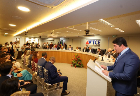 Posse solene do conselheiro Otto Alencar Filho lota auditório do TCE/BA