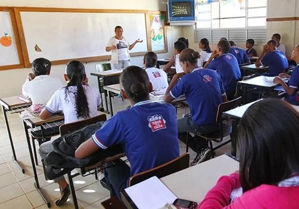 Nova lei determina fim e substituição de sirenes escolares; entenda