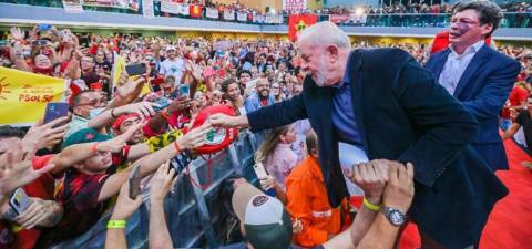 Lula promete criar Ministério da Segurança Pública após aprovação da PEC