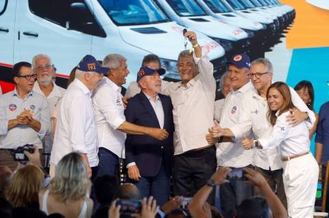 Bahia recebe mais de R$ 300 milhões em investimentos do PAC Saúde com veículos e equipamentos