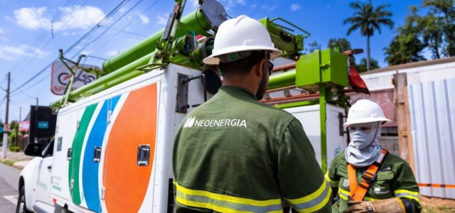 Coelba retira 26 toneladas de cabos irregulares nos circuitos do Carnaval 2026