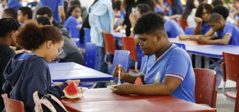 ALBA aprova lei que reduz ruídos nas escolas para proteger alunos com TEA