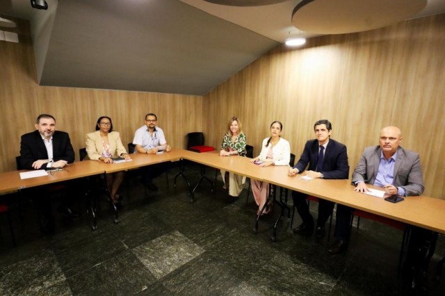 Órgãos de controle discutem critérios para contratação de artistas no São João 2026