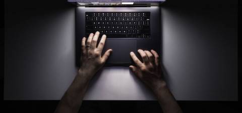 Denúncias de crimes cibernéticos no Brasil aumentam em 2025