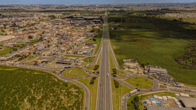 CNT lança Guia Viagem Segura 2026 e alerta para riscos nas rodovias antes do Carnaval