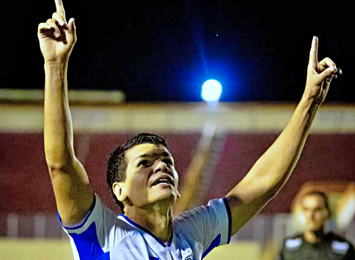 Confiança cresce no segundo tempo e cala Dorense