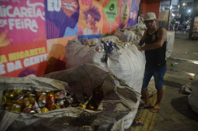 Cooperativas reciclaram 50 toneladas de resíduos sólidos em um ano