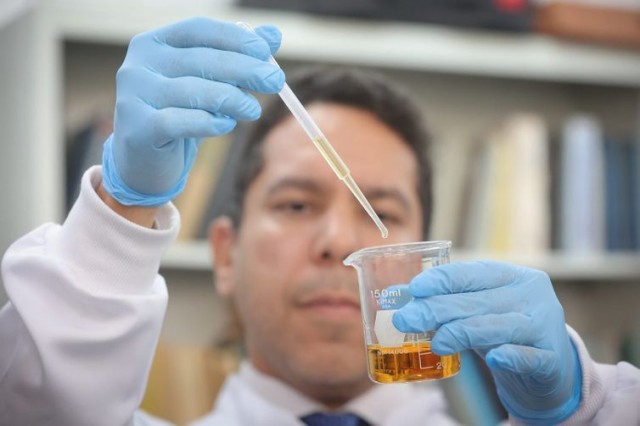 Carnaval: metanol em bebidas liga sinal de alerta nos estados