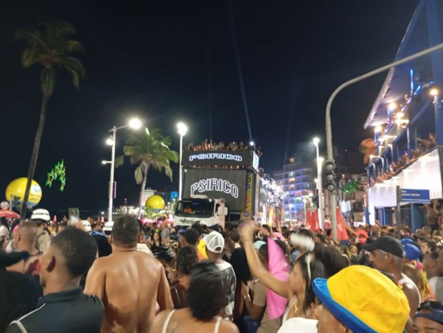 Salvador registra quase 2 milhões de foliões nos principais circuitos no domingo de Carnaval