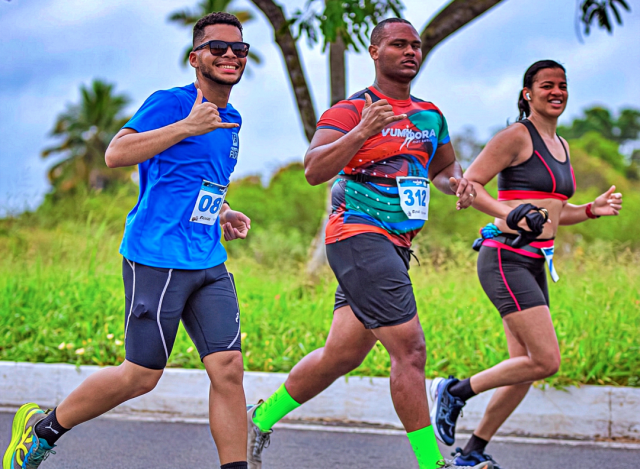 Corrida de rua explode na Noide e muda rotina urbana