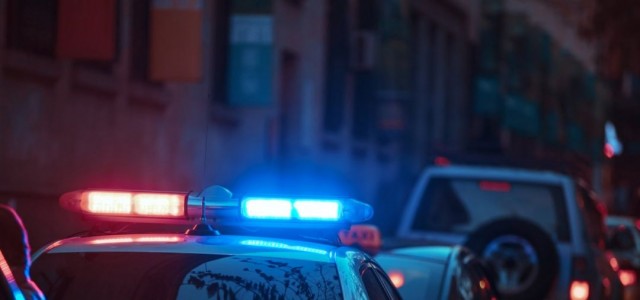 Projeto na Câmara restringe busca domiciliar ao período entre 6h e 20h, com exceções para flagrante e emergência