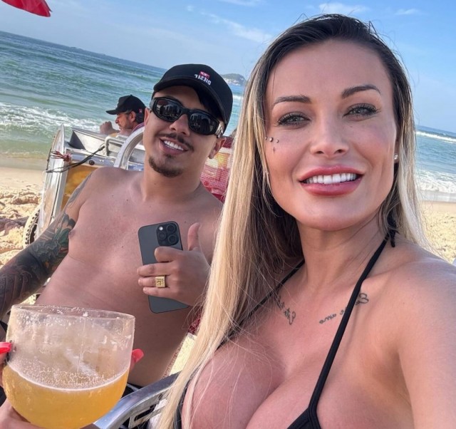 Andressa Urach revela cirurgia íntima para ‘voltar a ser virgem’