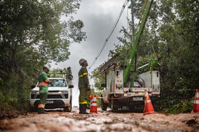 ​Chuvas: Bahia registra cerca de 200 mil raios durante temporais que atingem o interior