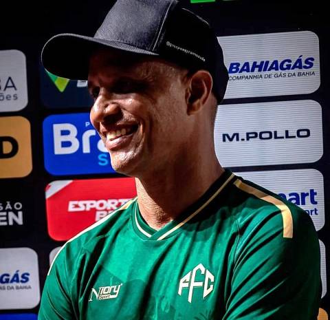 EXCLUSIVO: Primeiro técnico da história do Feira FC, Edson Fabiano fala em legado e missão do acesso